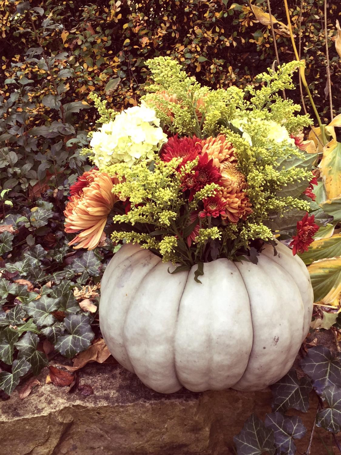 DIY Fall Tablescape - It's Simply Lindsay